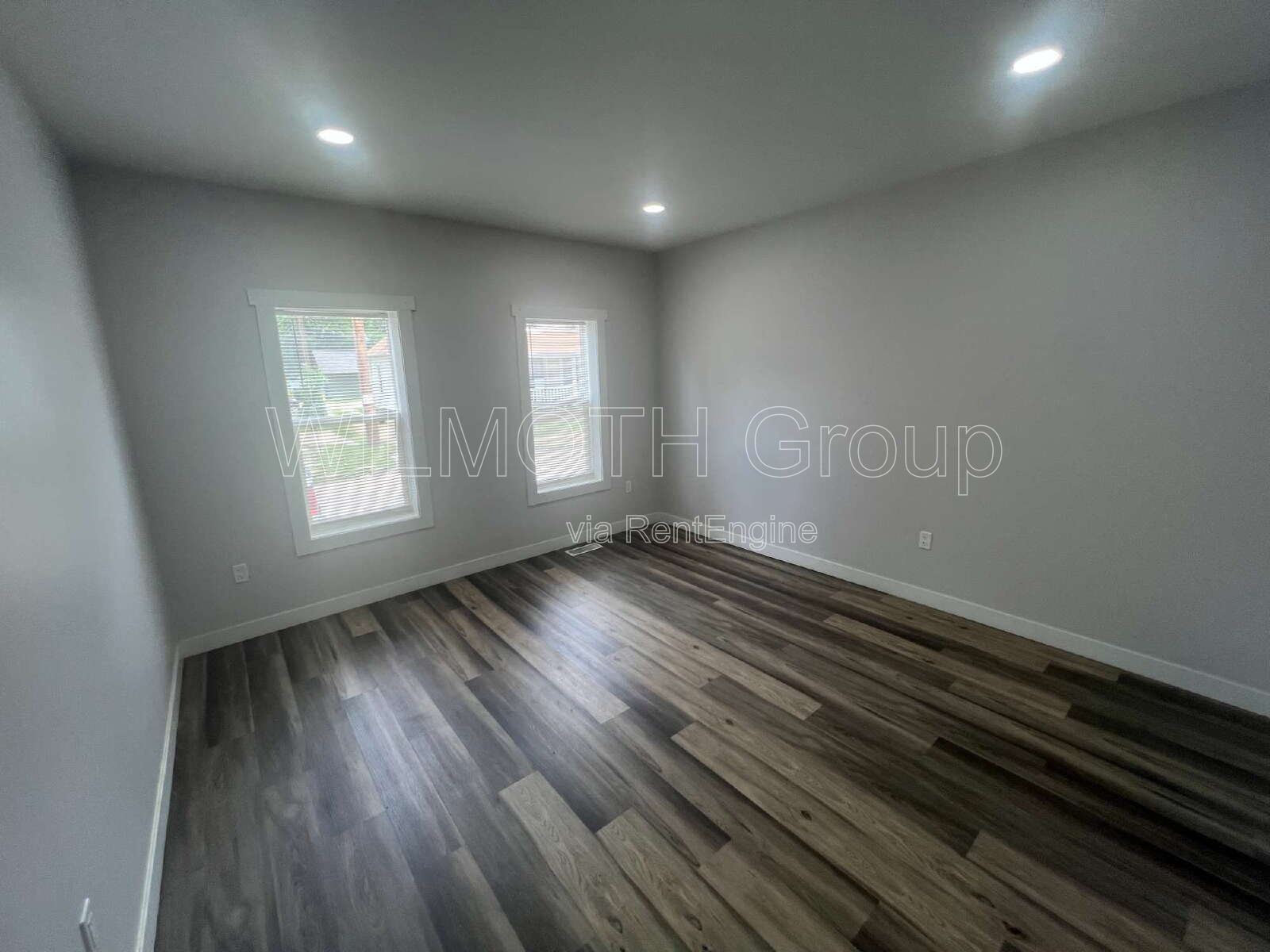 2-Bedroom Retreat on Iowa Street - Your Cozy 1176 Sq Ft Haven in Indianapolis! property image