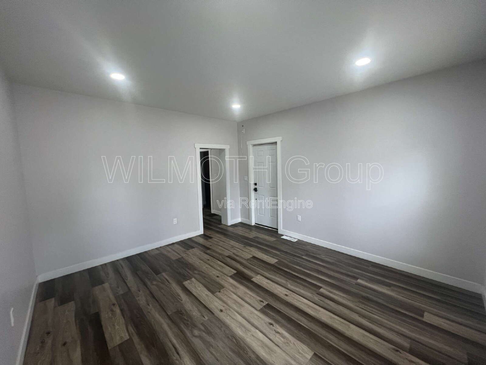 2-Bedroom Retreat on Iowa Street - Your Cozy 1176 Sq Ft Haven in Indianapolis! property image