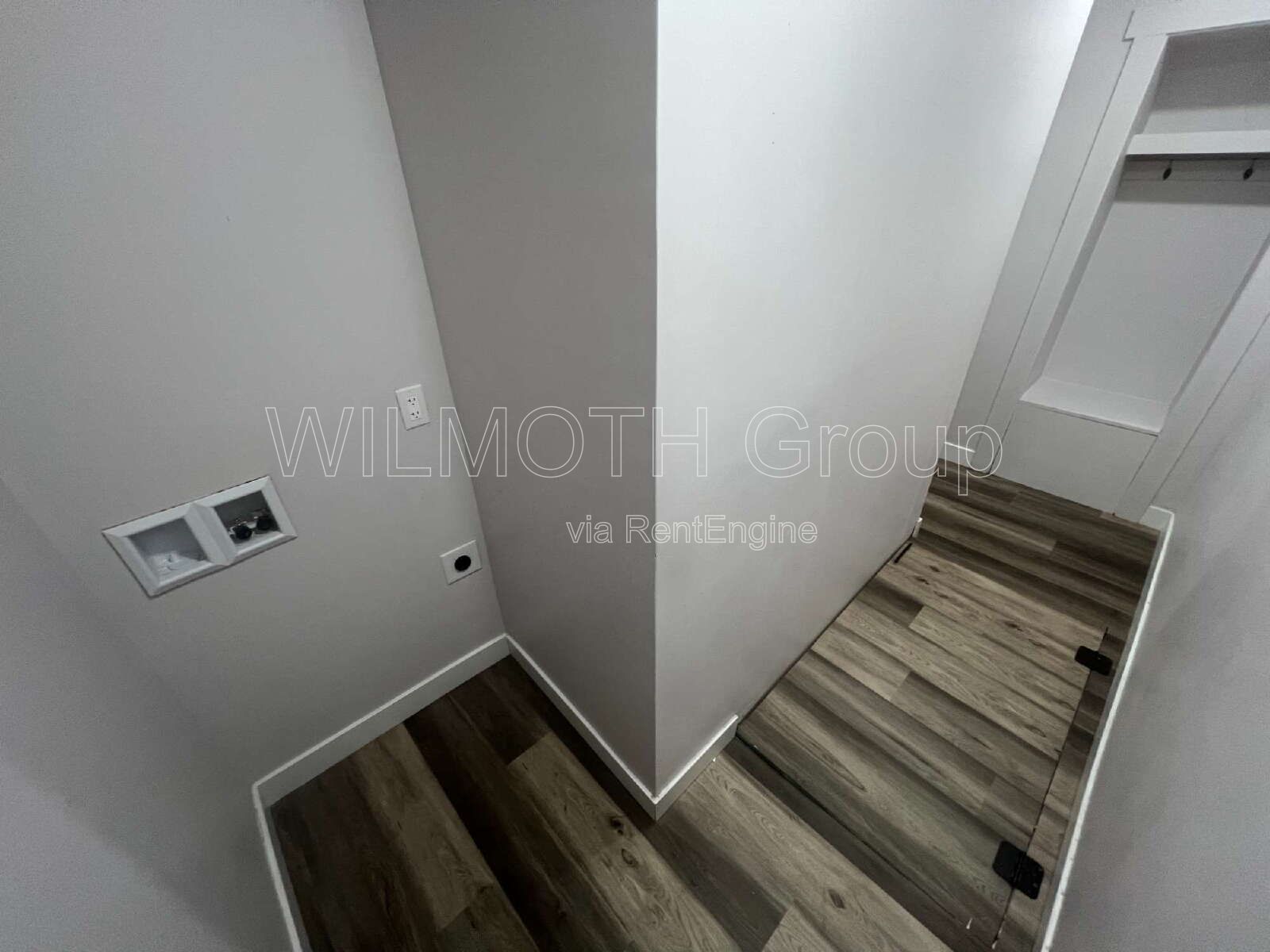 2-Bedroom Retreat on Iowa Street - Your Cozy 1176 Sq Ft Haven in Indianapolis! property image