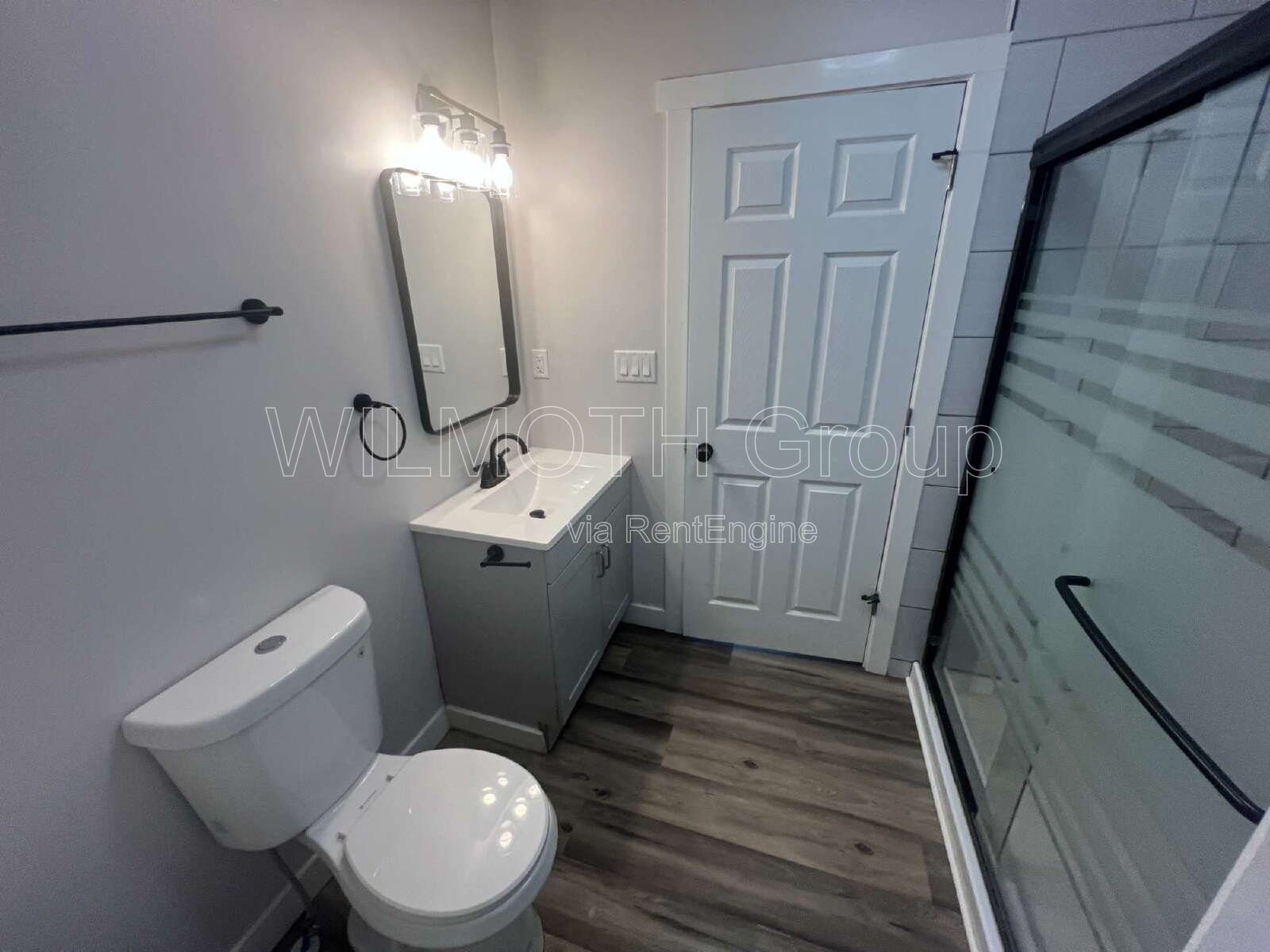 2-Bedroom Retreat on Iowa Street - Your Cozy 1176 Sq Ft Haven in Indianapolis! property image