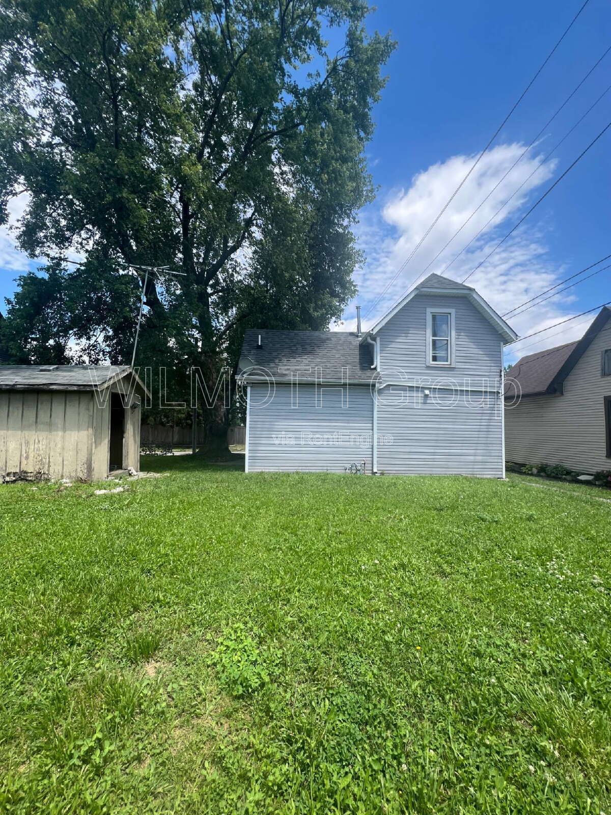 2-Bedroom Retreat on Iowa Street - Your Cozy 1176 Sq Ft Haven in Indianapolis! property image