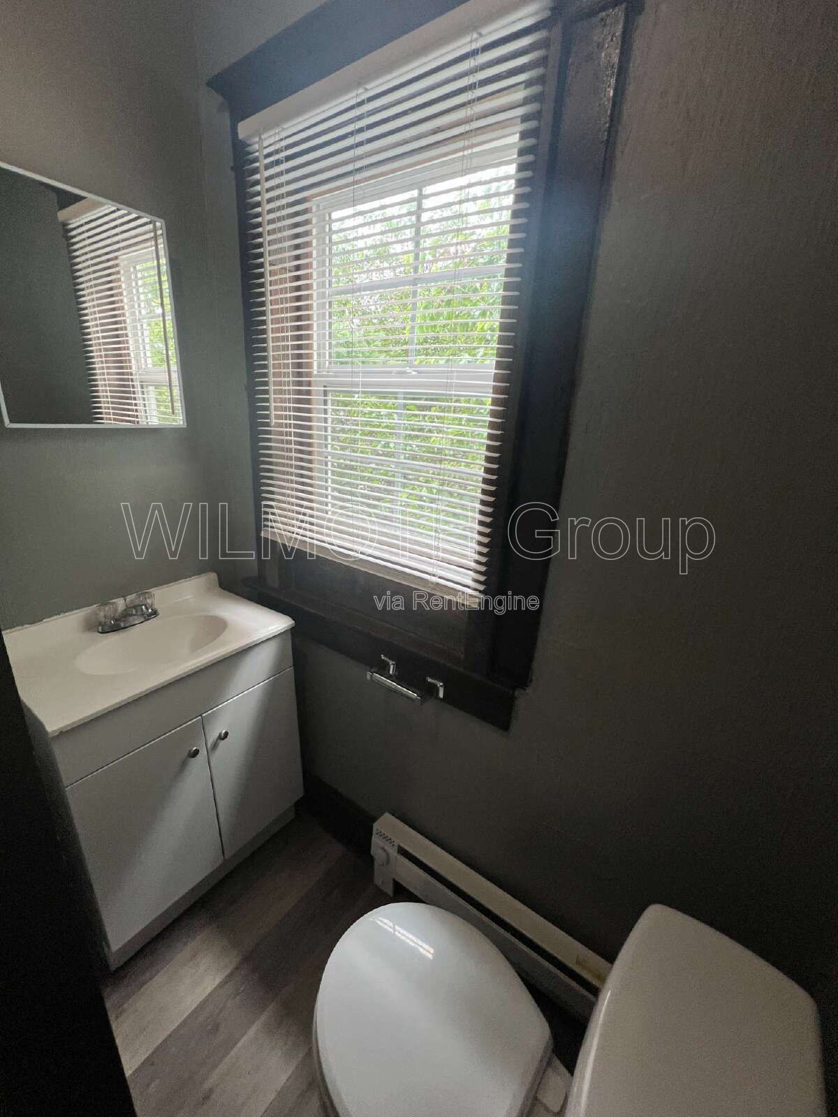 2-Bed Haven with Gleaming Hardwood Floors in Indianapolis - Cozy 600 Sq Ft! property image