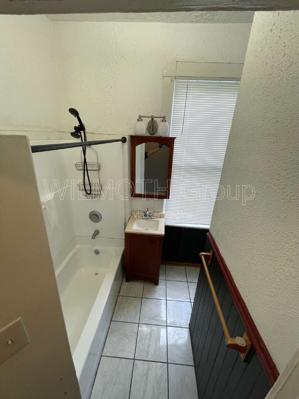 2-Bedroom Retreat with Hardwood Elegance on East 16th Street! property image