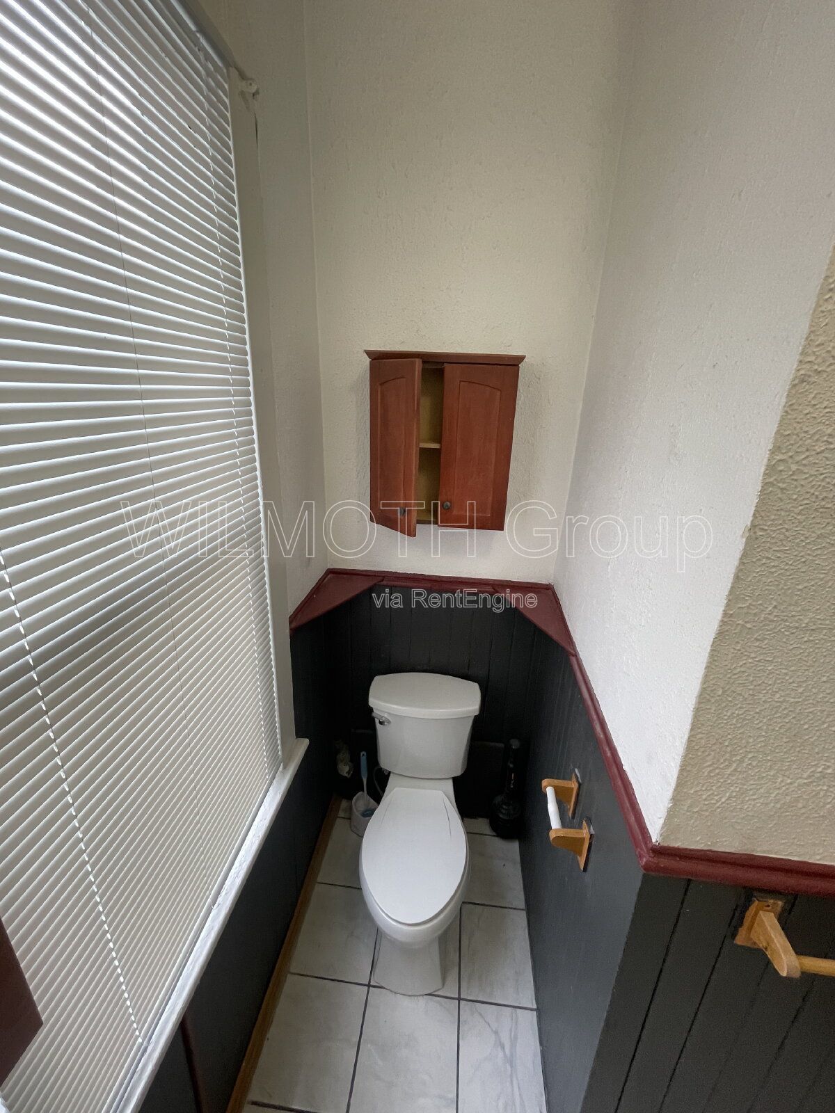 2-Bedroom Retreat with Hardwood Elegance on East 16th Street! property image