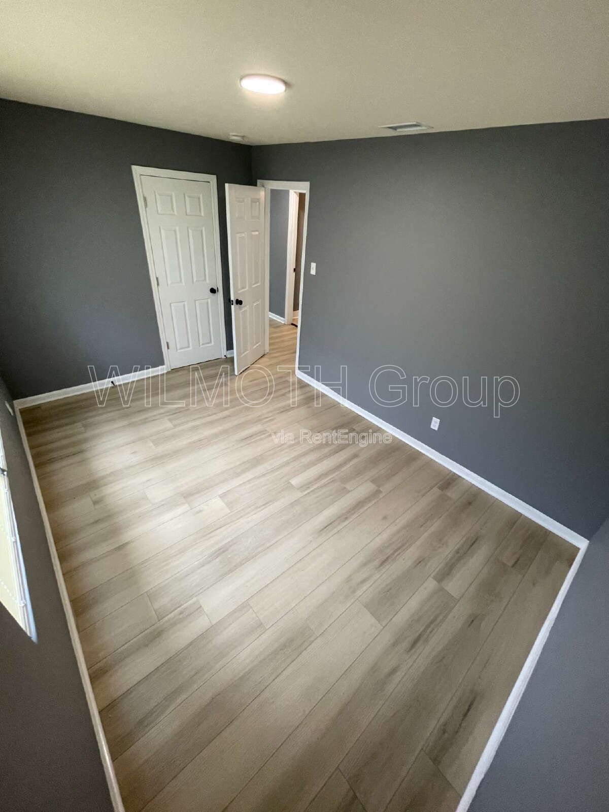 2-Bed Duplex in Indy – Cozy Living on Admiral Drive! property image