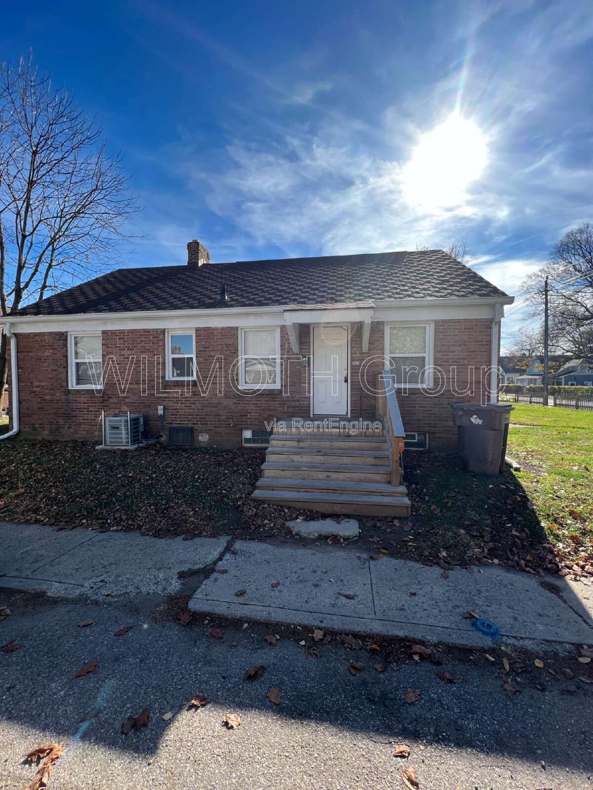 3-Bed Home with Gleaming Hardwood Floors at 607 North Tibbs Avenue! property image