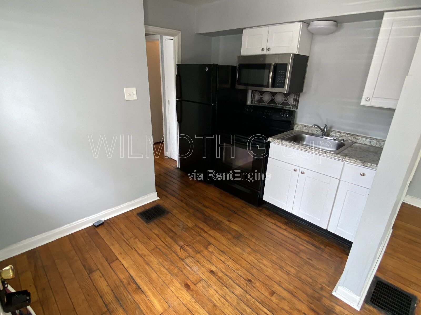 3-Bed Home with Gleaming Hardwood Floors at 607 North Tibbs Avenue! property image