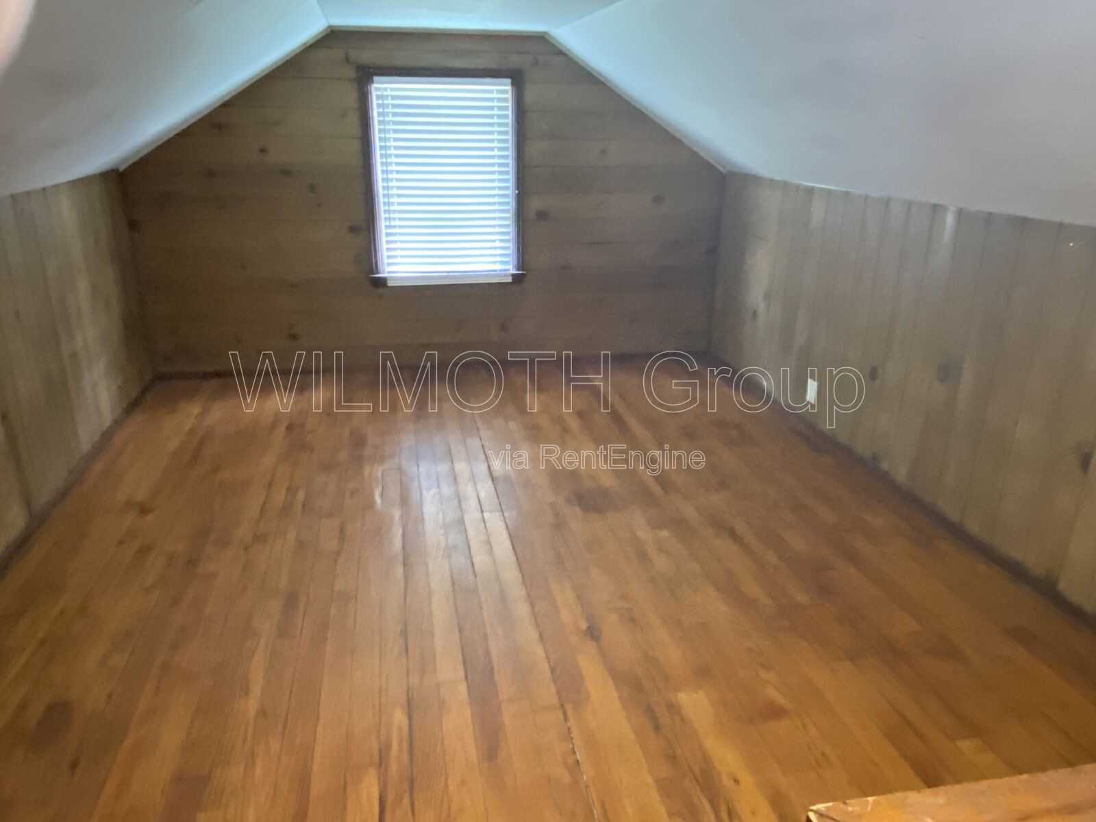 3-Bed Home with Gleaming Hardwood Floors at 607 North Tibbs Avenue! property image