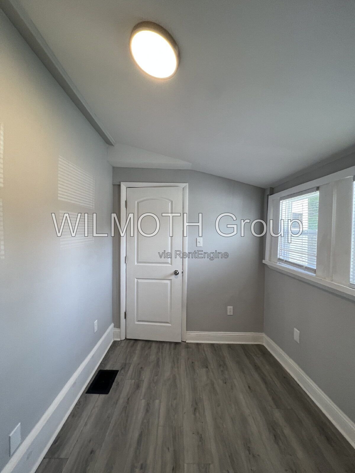Affordable one bedroom apartment in Downtown Shelbyville! property image