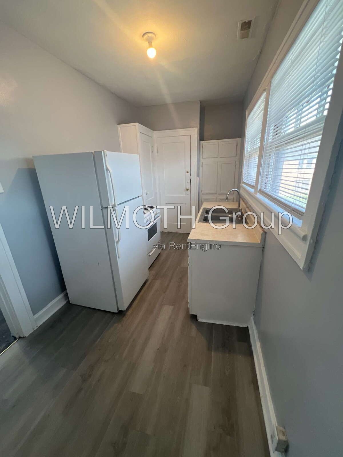 2-Bed Oasis with Gleaming Hardwood Floors at 634 East 37th Street, Indianapolis! property image
