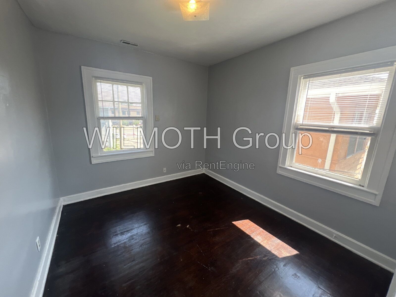 2-Bed Oasis with Gleaming Hardwood Floors at 634 East 37th Street, Indianapolis! property image