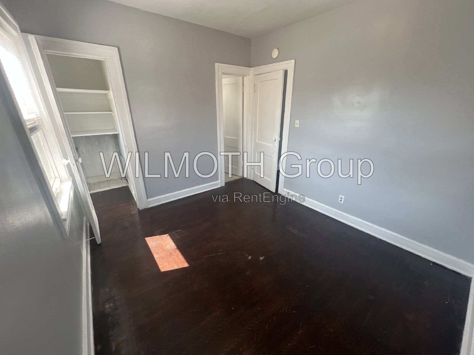 2-Bed Oasis with Gleaming Hardwood Floors at 634 East 37th Street, Indianapolis! property image