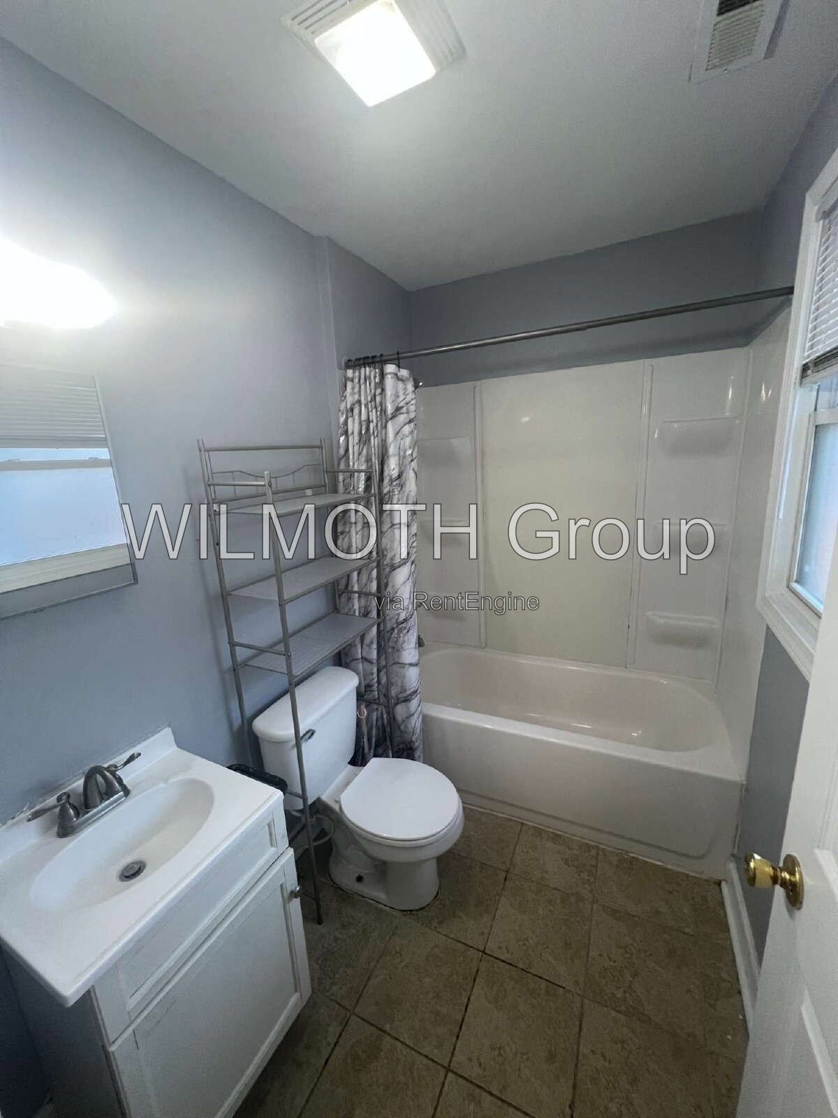 1-Bedroom Retreat in Indianapolis - 800 Sq Ft of Comfort on Broadway Street! property image