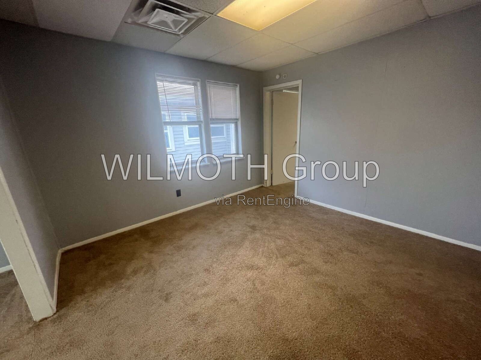 1-Bedroom Retreat in Indianapolis - 800 Sq Ft of Comfort on Broadway Street! property image