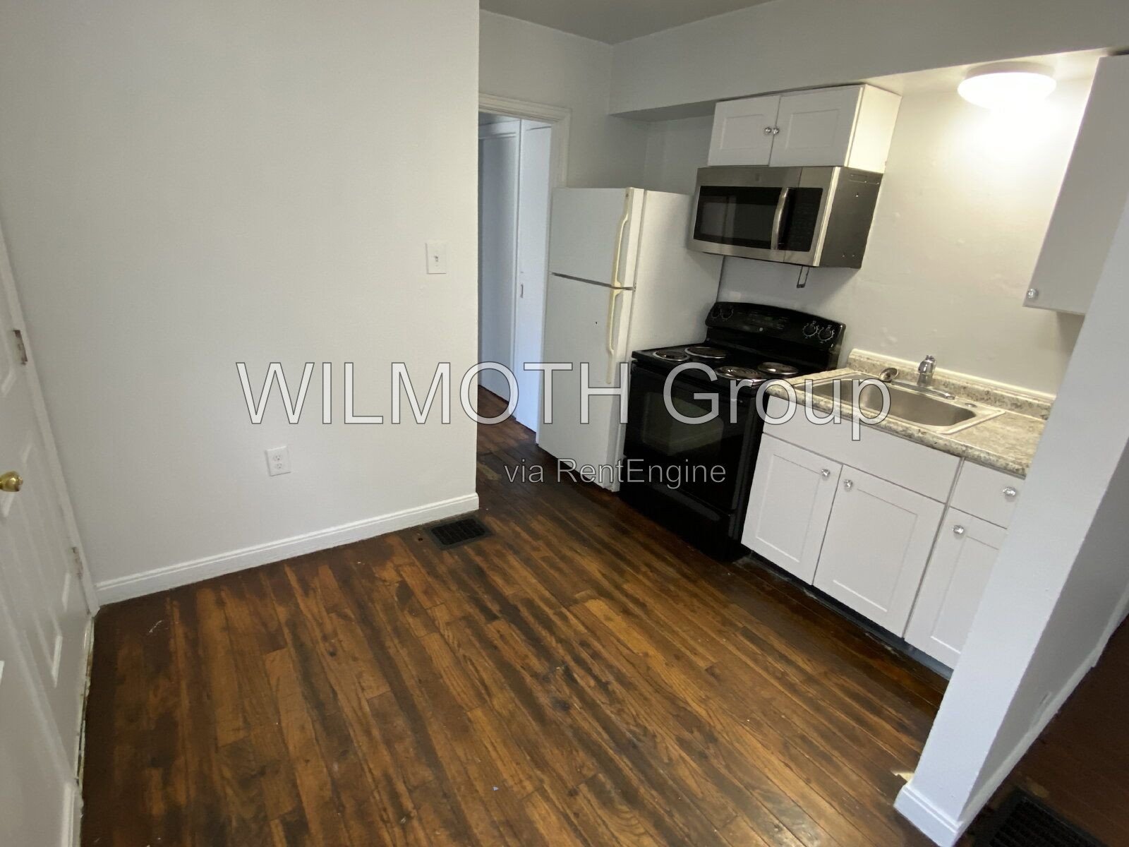 1-Bedroom Retreat with Gleaming Hardwood Floors at 623 North Tibbs Avenue! property image