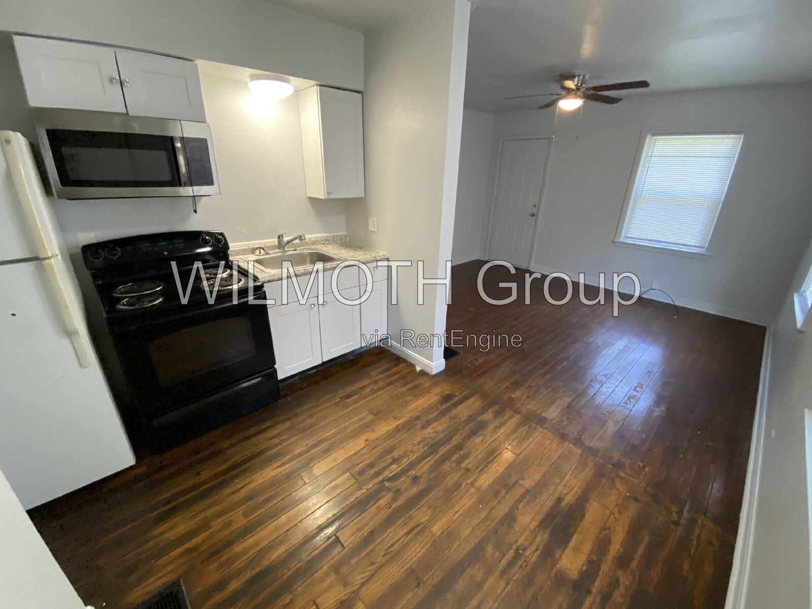 1-Bedroom Retreat with Gleaming Hardwood Floors at 623 North Tibbs Avenue! property image