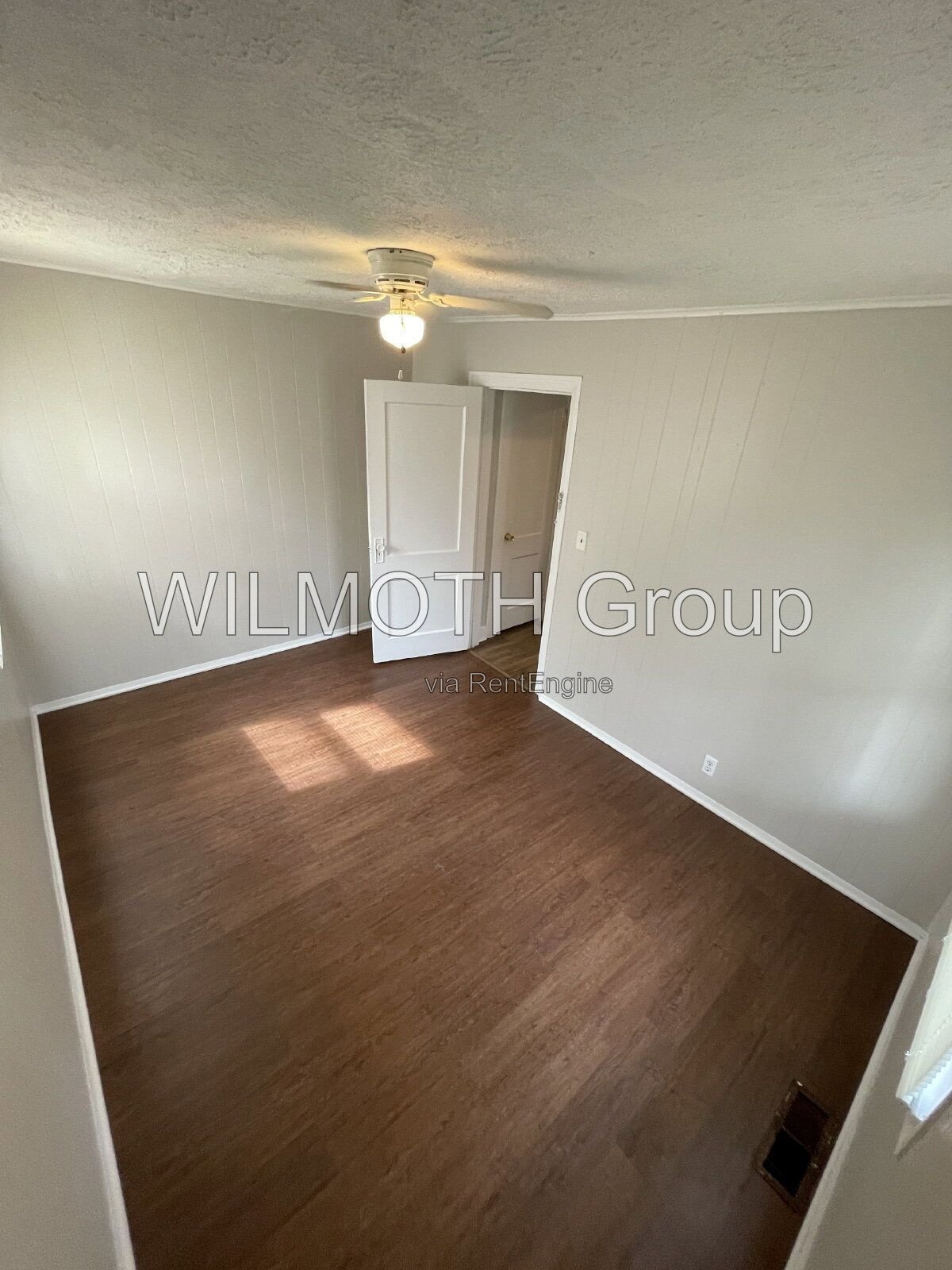 1-Bedroom Retreat with Gleaming Hardwood Floors in Indianapolis! property image