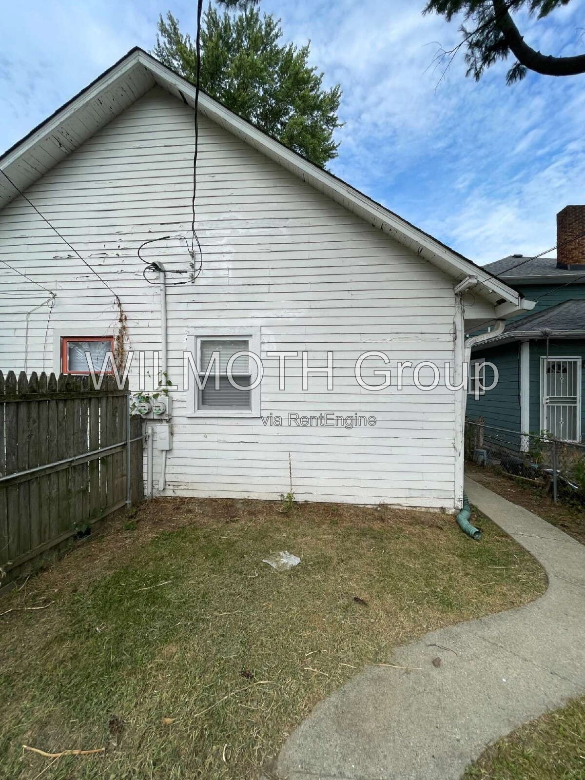 1-Bedroom Retreat with Gleaming Hardwood Floors in Indianapolis! property image