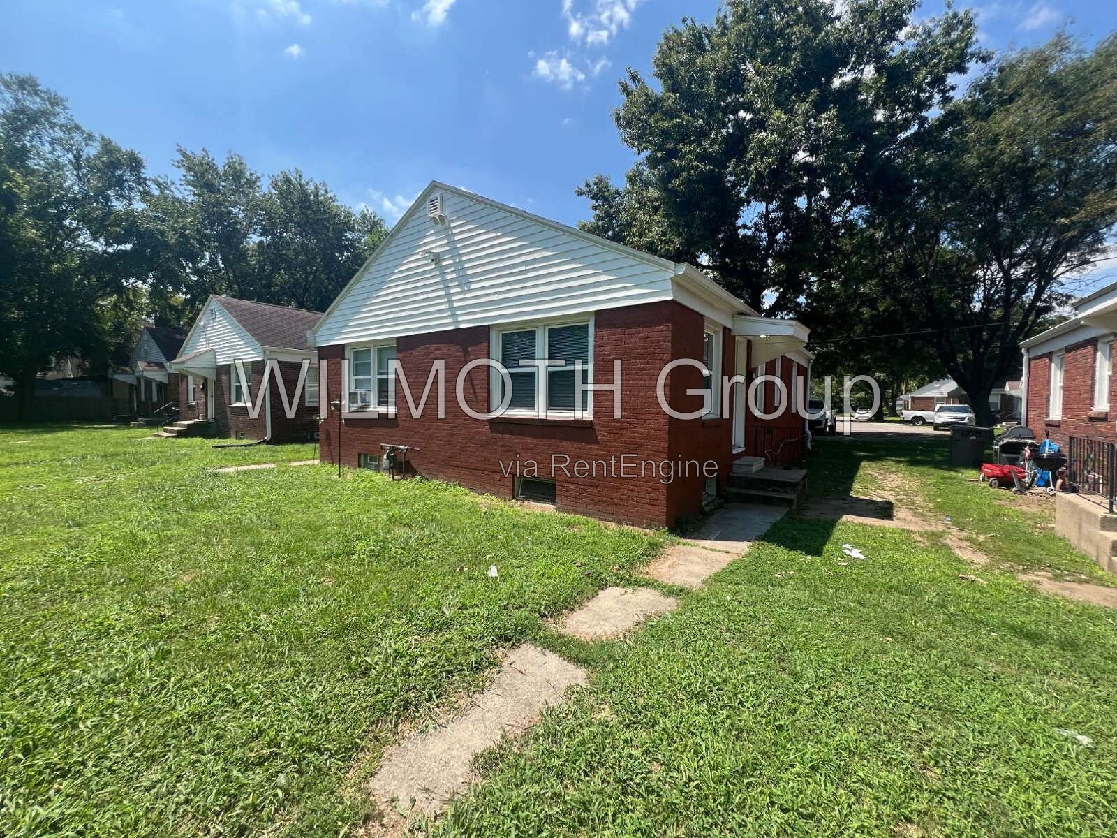 1-Bedroom Retreat in Indianapolis – Cozy Living Awaits at 614 Moreland Ave! property image