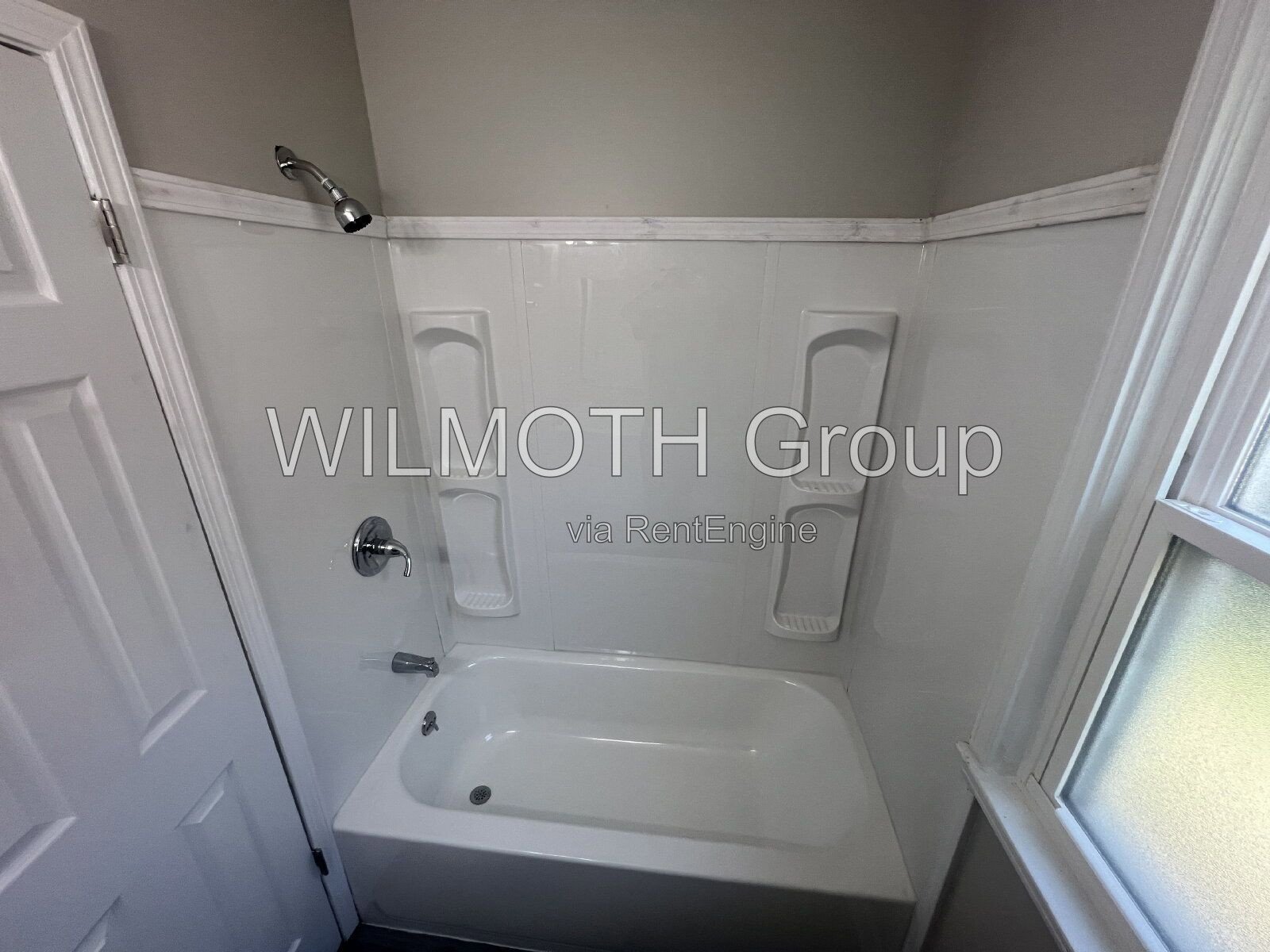 1-Bedroom Retreat in Indianapolis – Cozy Living Awaits at 614 Moreland Ave! property image