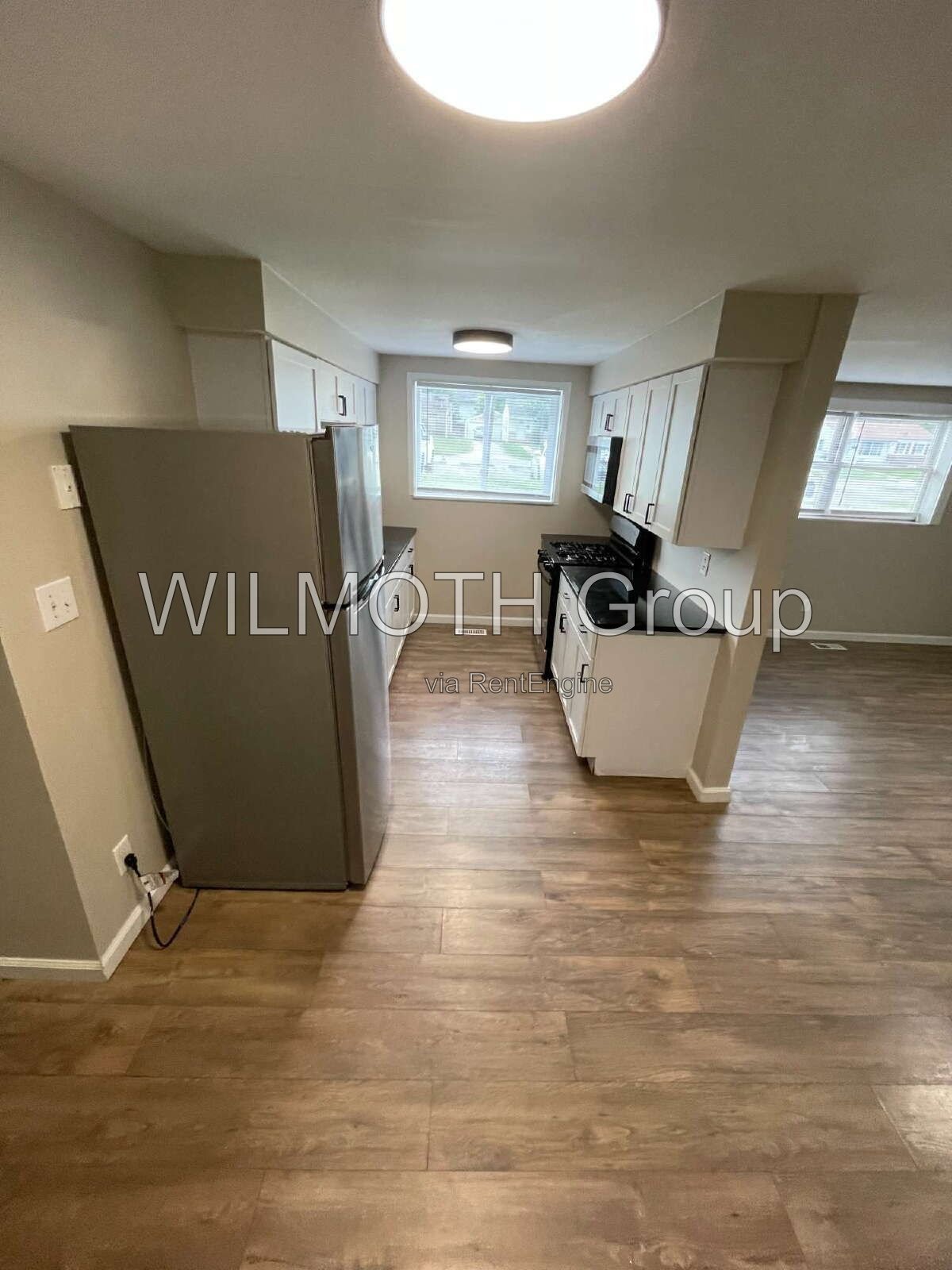 2-Bed Gem on East 49th Street – Perfectly Compact Living in Indianapolis! property image