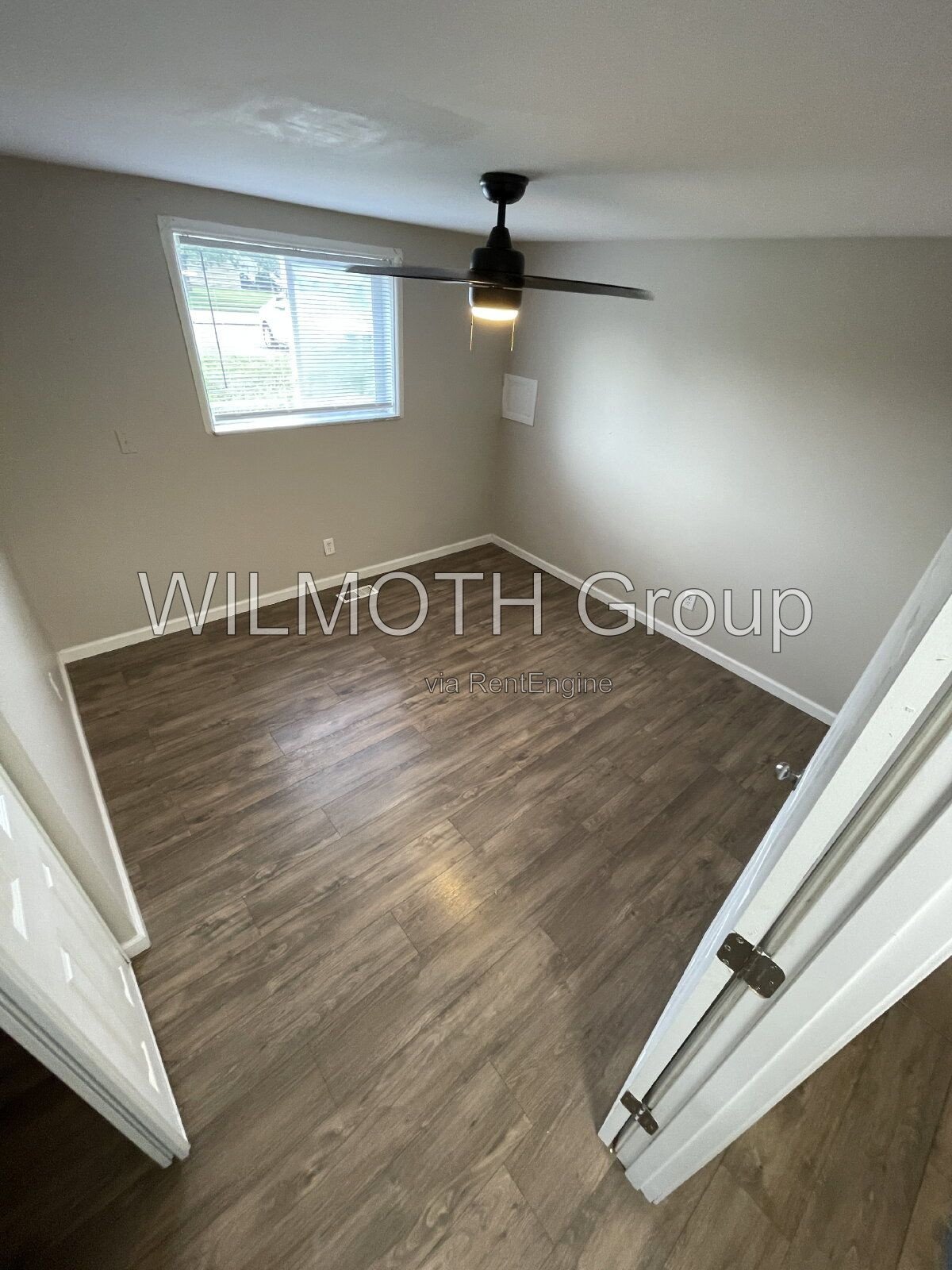2-Bed Gem on East 49th Street – Perfectly Compact Living in Indianapolis! property image