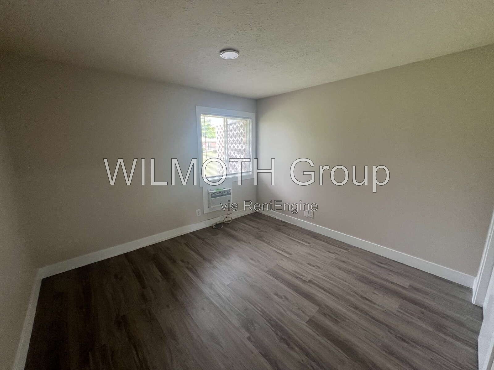 2-Bed Condo Retreat with 952 Sq Ft of Comfort in Shelbyville! property image