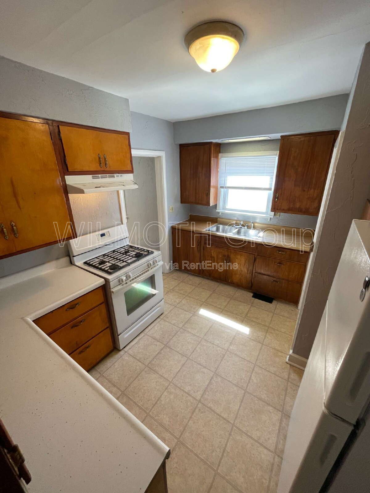 2-Bedroom, 1-Bath Retreat with Gleaming Hardwood Floors at 822 North Emerson Avenue! property image