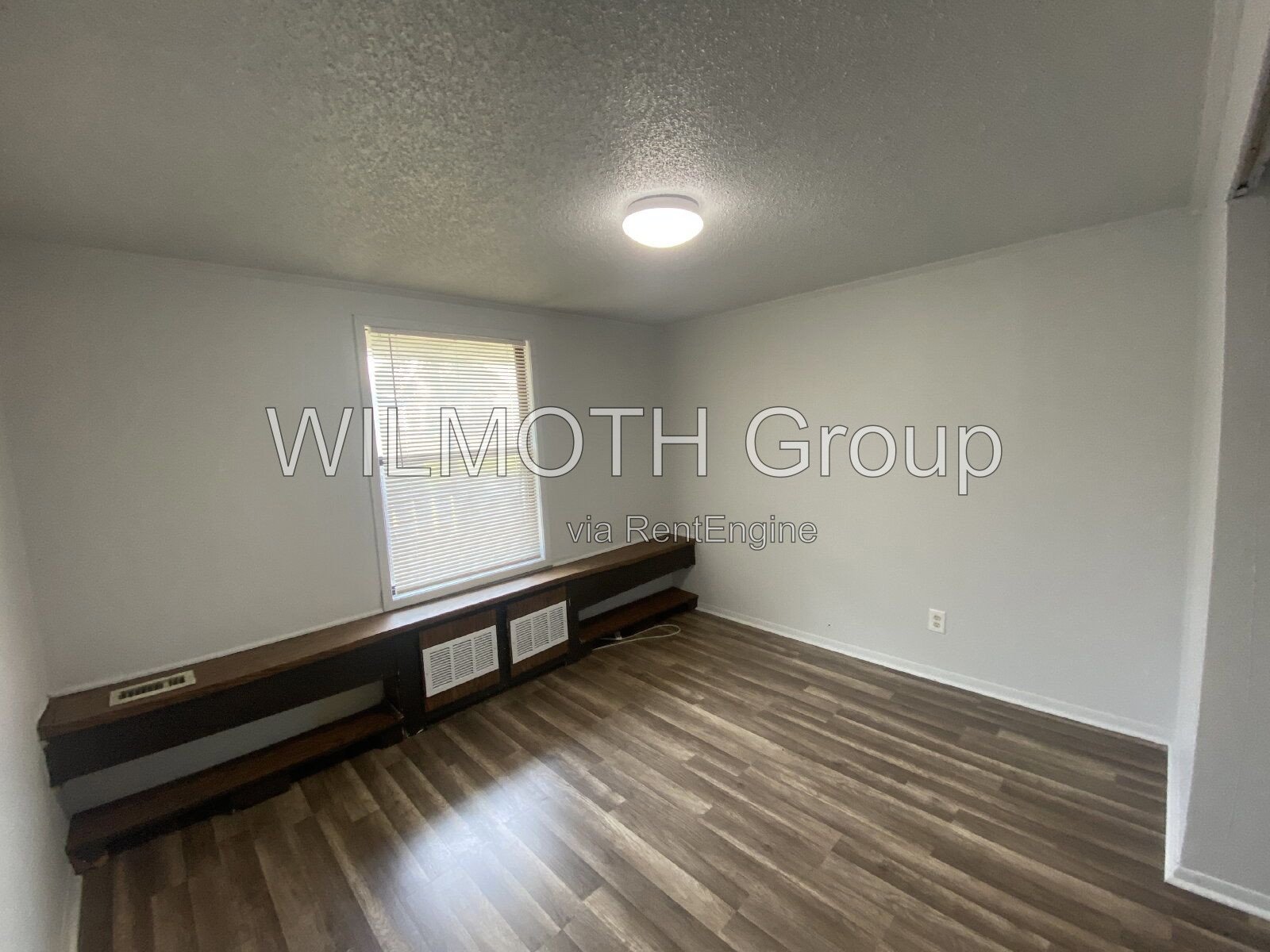 2-Bed Oasis on Indianapolis Road - Perfect Comfort at 875 Sq. Ft! property image