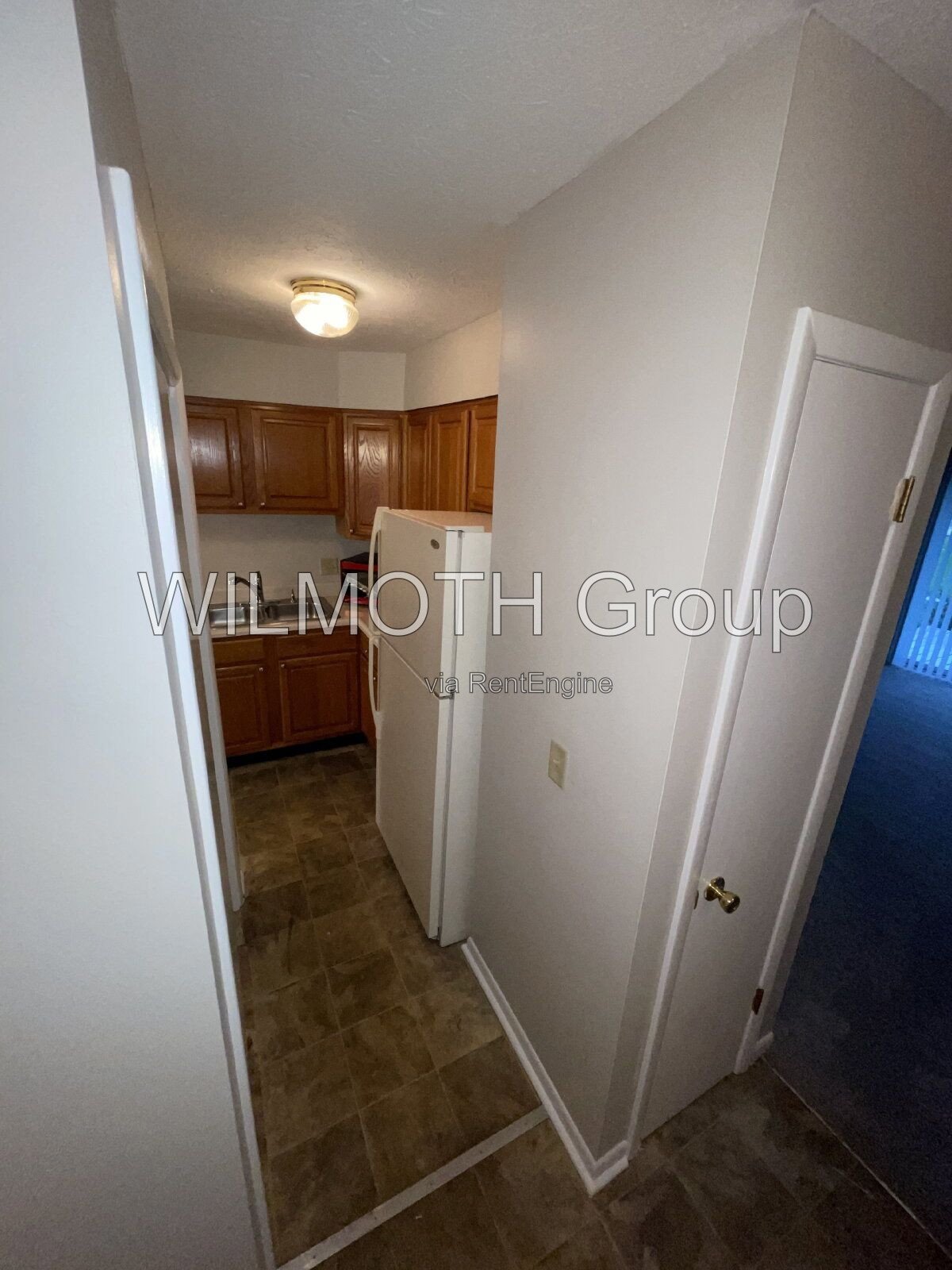 2-Bed Condo with Gleaming Hardwood Floors – 943 West McKay Road, Shelbyville! property image