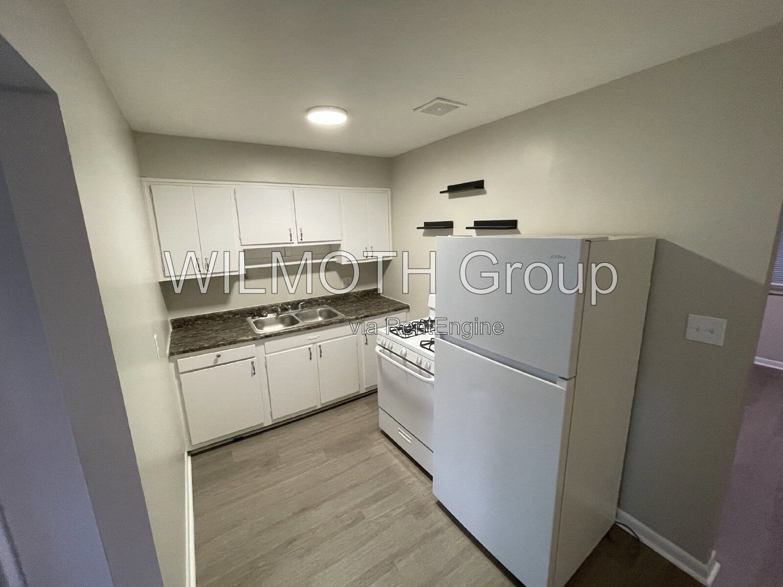 1-Bed Hideaway at 135 West Hendricks: Cozy Comfort Awaits in Shelbyville! property image