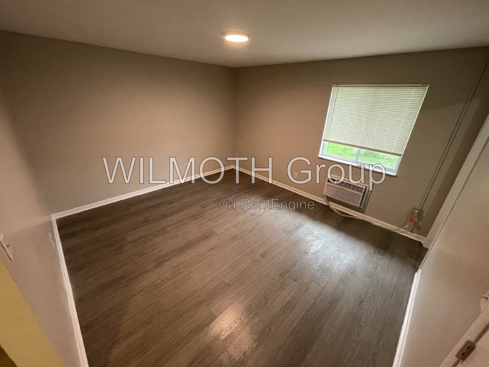 1-Bed Hideaway at 135 West Hendricks: Cozy Comfort Awaits in Shelbyville! property image