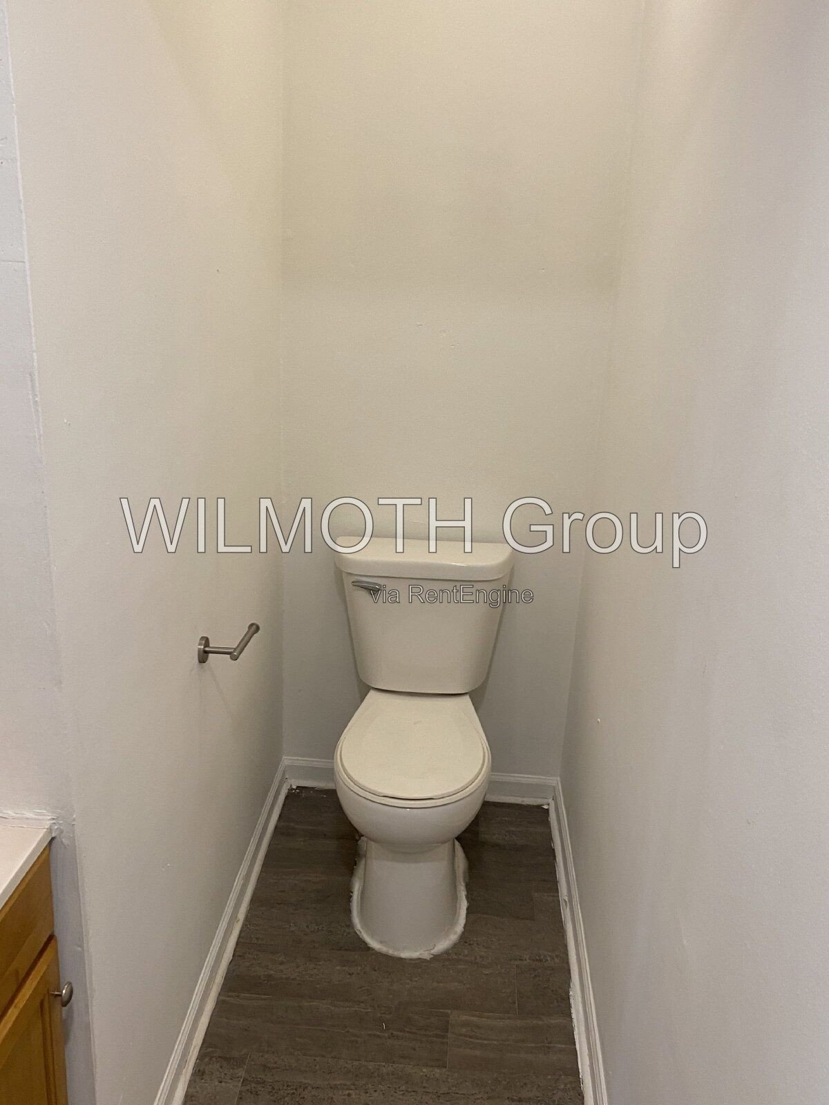 Studio Living: Cozy 450 Sq. Ft. Duplex in Indianapolis - 318 North Sherman Drive property image
