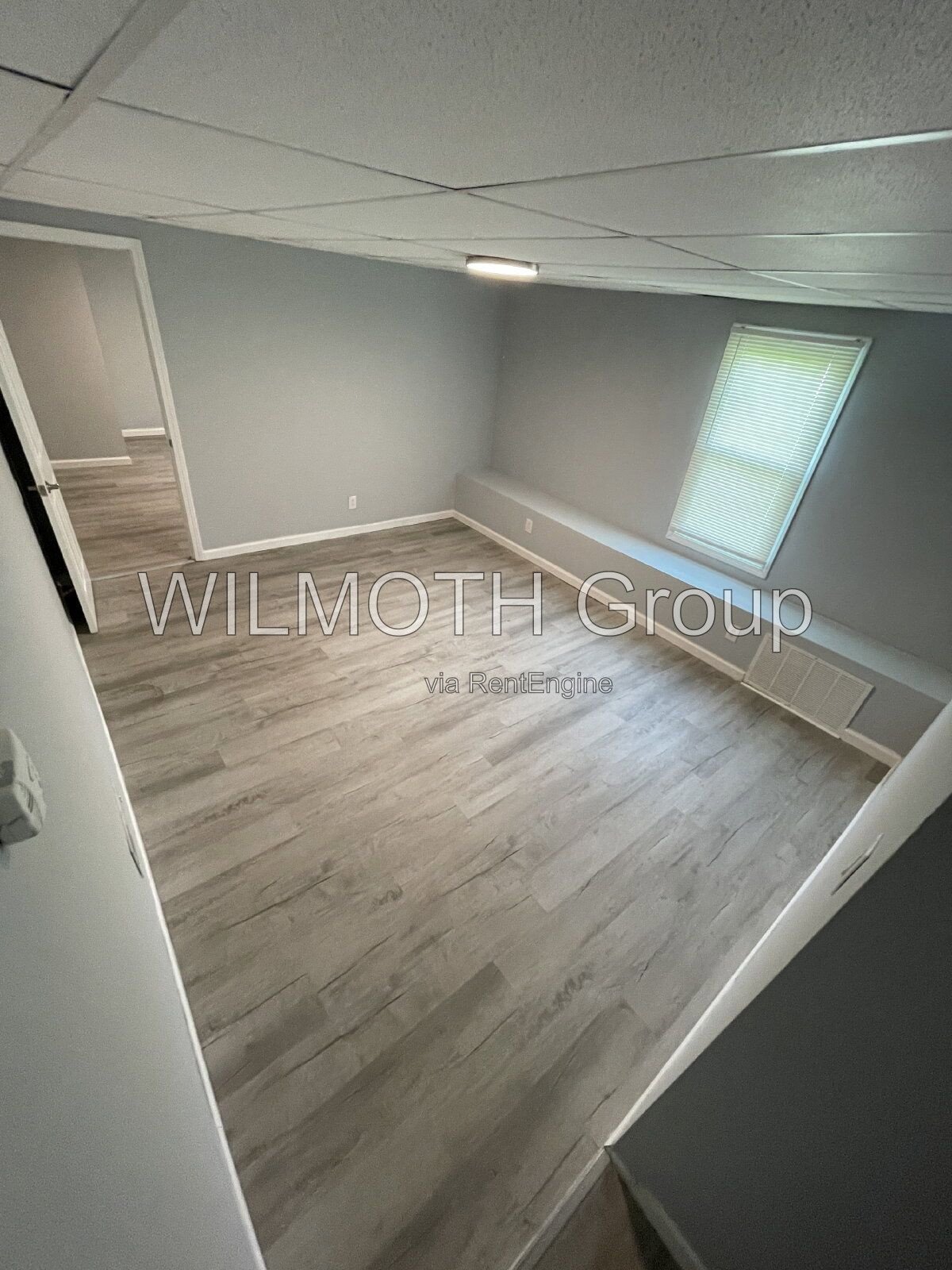 2-Bedroom Gem in Indianapolis – Cozy Living Awaits at 15 North Riley Avenue! property image