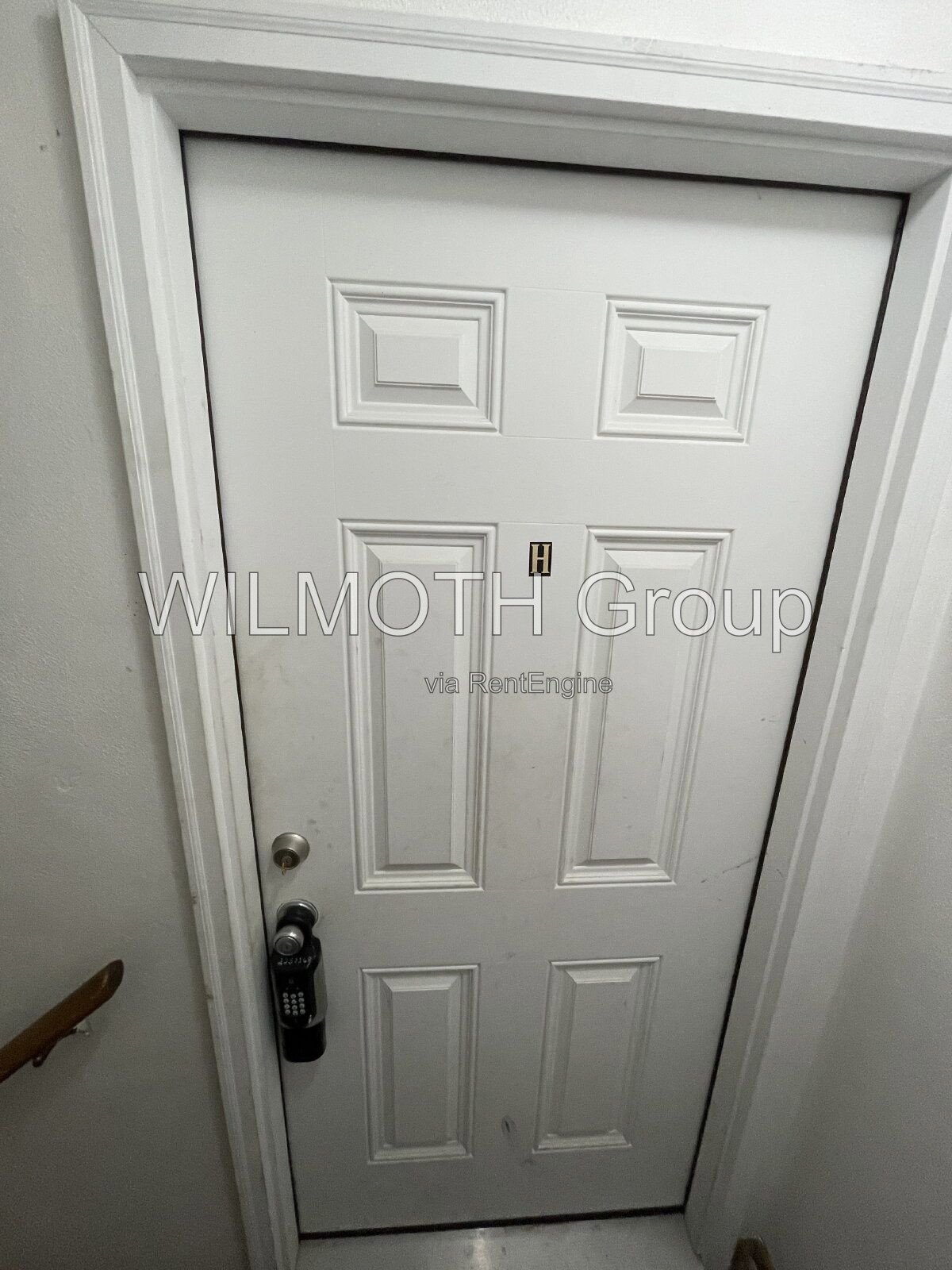 1-Bedroom Oasis in Greenfield - Perfectly Sized for Comfort at 113 West 5th Street! property image