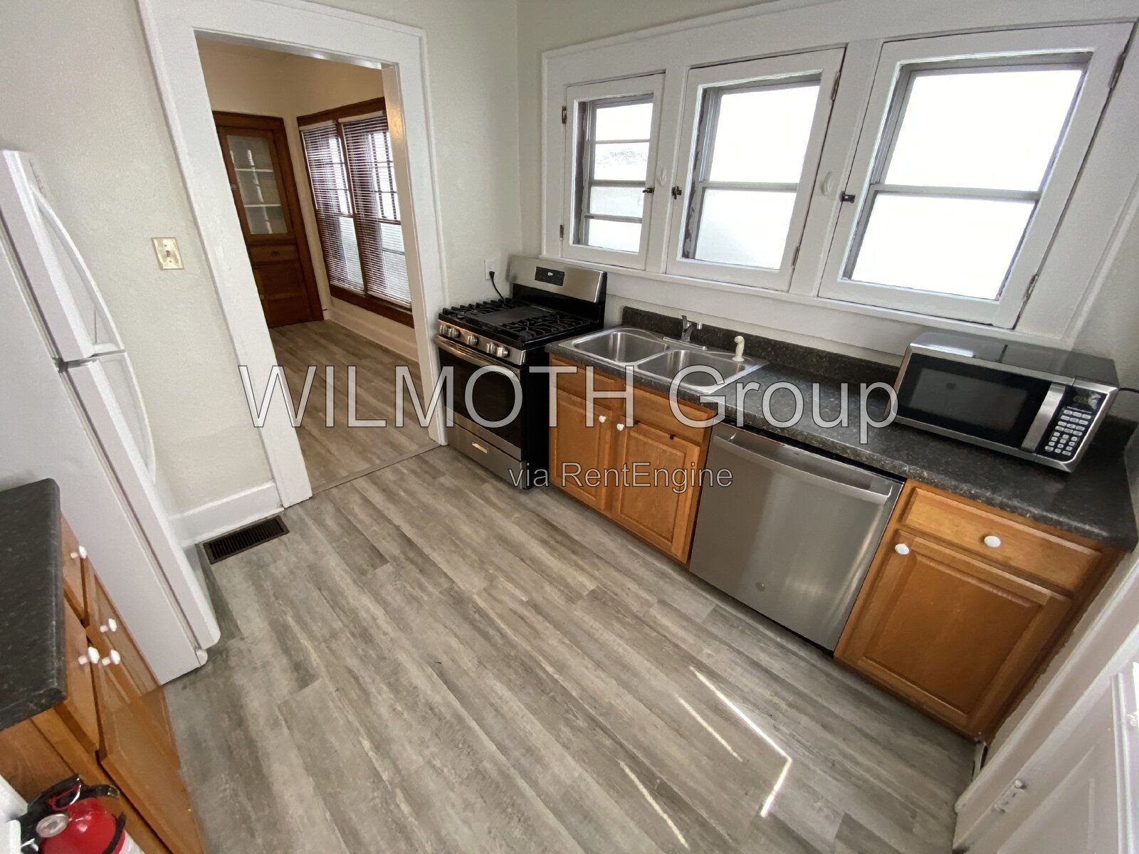 Urban Living in Indianapolis: Spacious 1-Bedroom Gem at 537 East 11th Street! property image