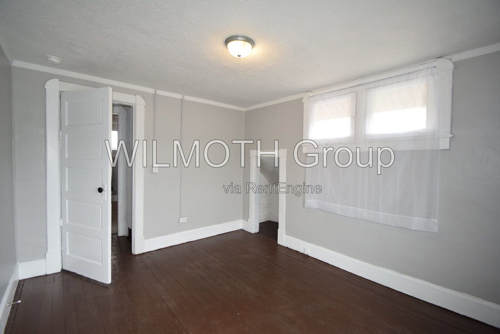 2-Bedroom Duplex with Gleaming Hardwood Floors at 1040 Division Street, Indianapolis! property image