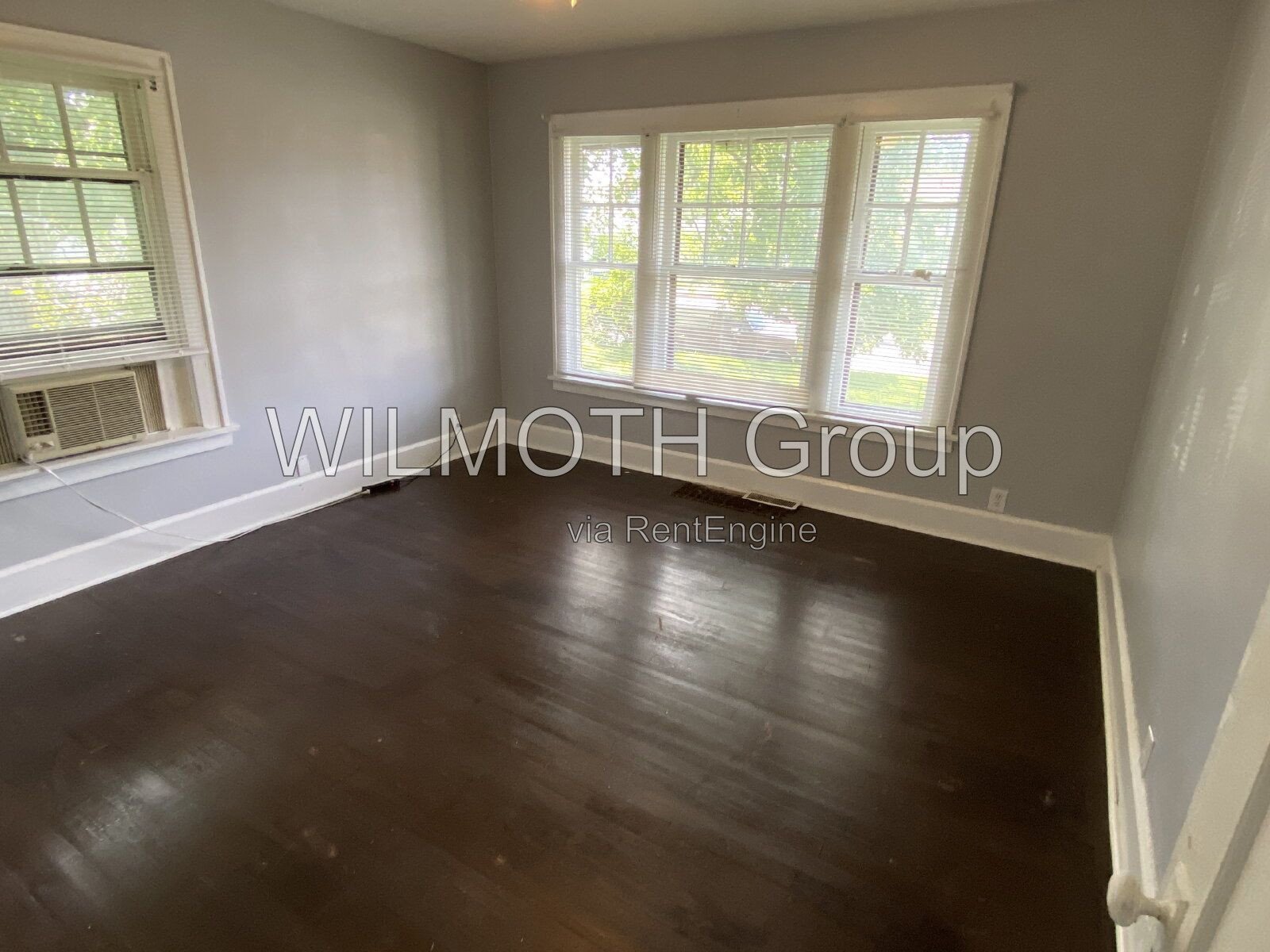 3-Bed Home with Spacious 2,225 Sq Ft & Gleaming Hardwood Floors at 1000 East 8th St, Muncie! property image