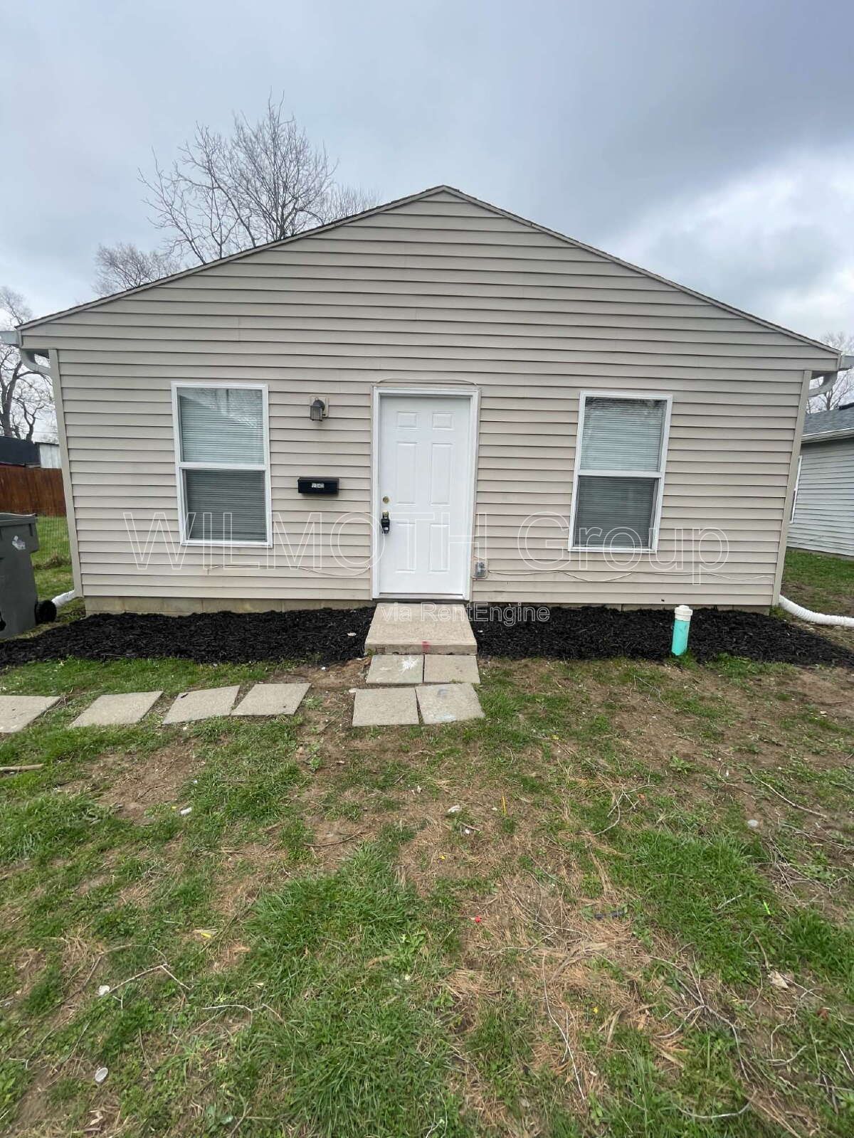 3-Bed, 2-Bath Home at 2045 North Dearborn Street, Indianapolis - Cozy Living Awaits! property image