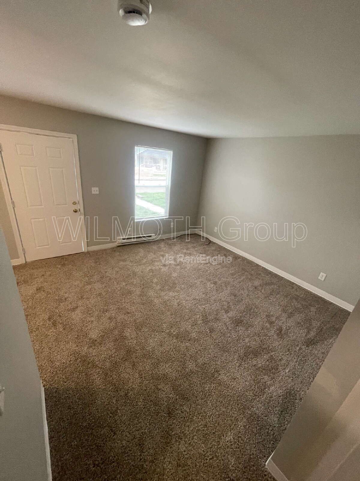 3-Bed, 2-Bath Home at 2045 North Dearborn Street, Indianapolis - Cozy Living Awaits! property image