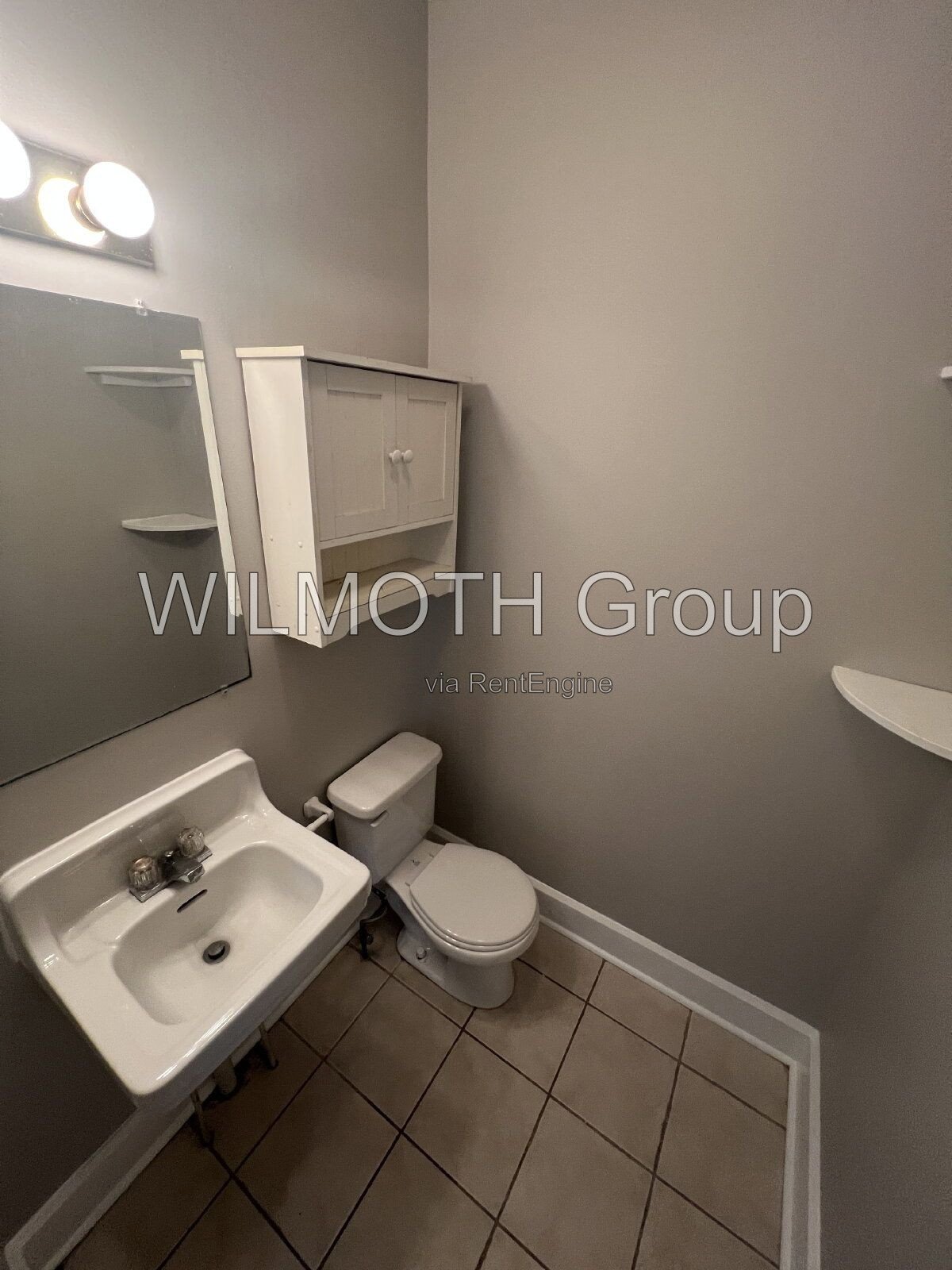 3-Bedroom Duplex at 3948 Boulevard Place – Spacious 1260 Sq Ft Gem in Indianapolis! property image