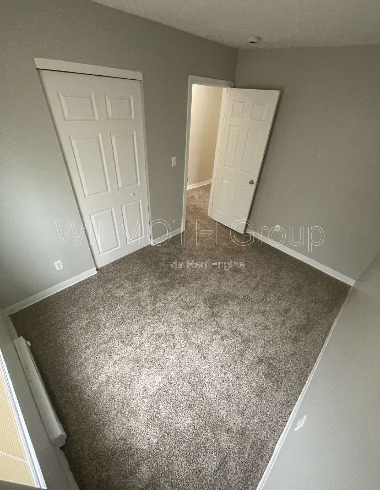 3-Bed, 2-Bath Home at 2045 North Dearborn Street, Indianapolis - Cozy Living Awaits! property image