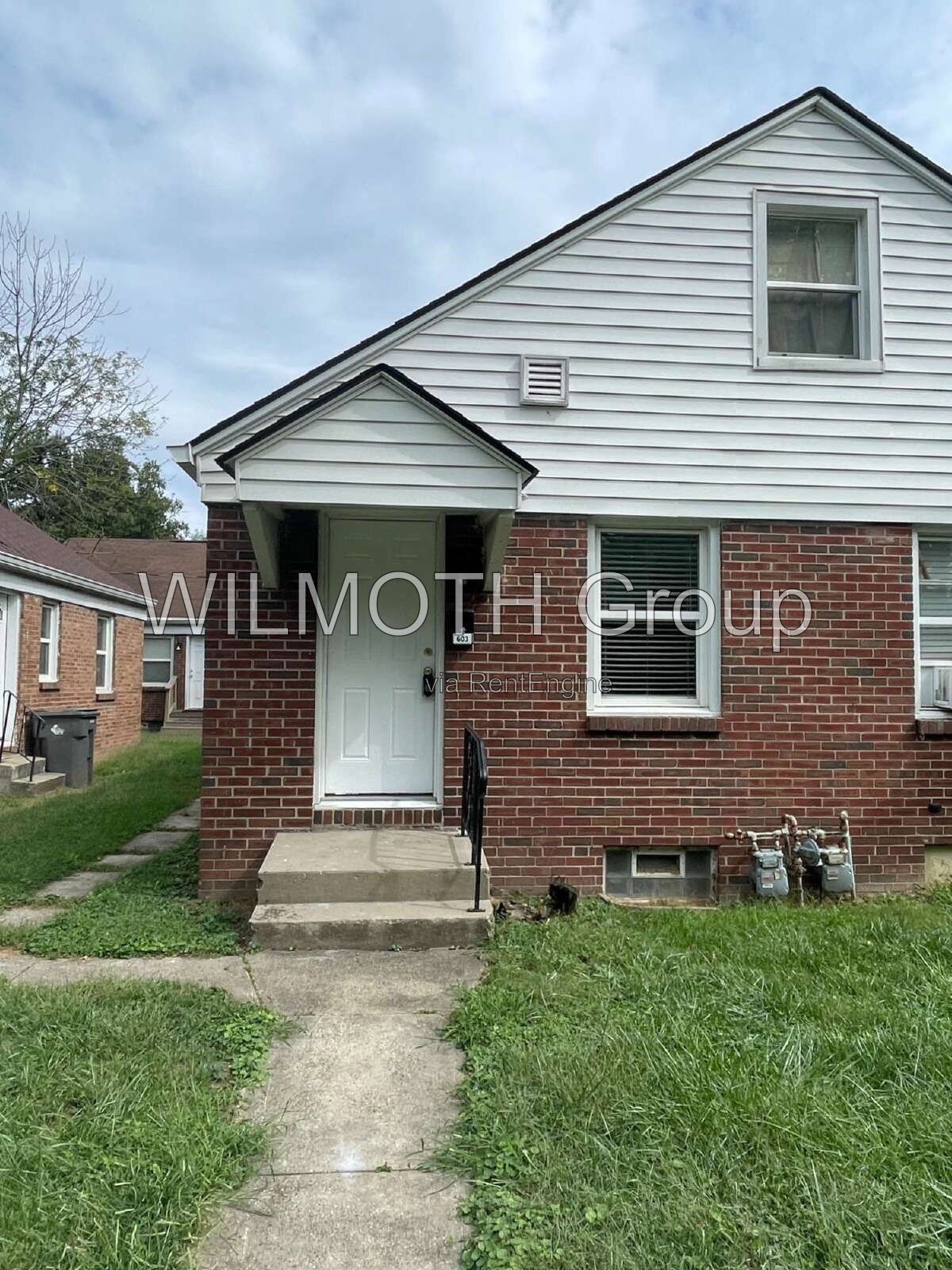 1-Bedroom Retreat with Gleaming Hardwood Floors in Indianapolis property image