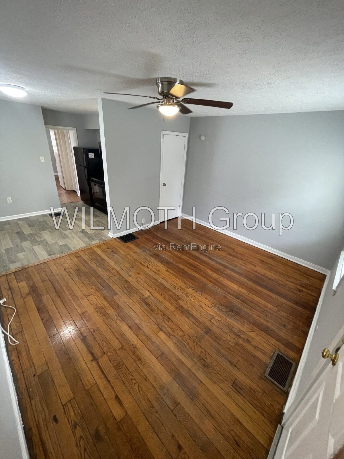 1-Bedroom Retreat with Gleaming Hardwood Floors in Indianapolis property image
