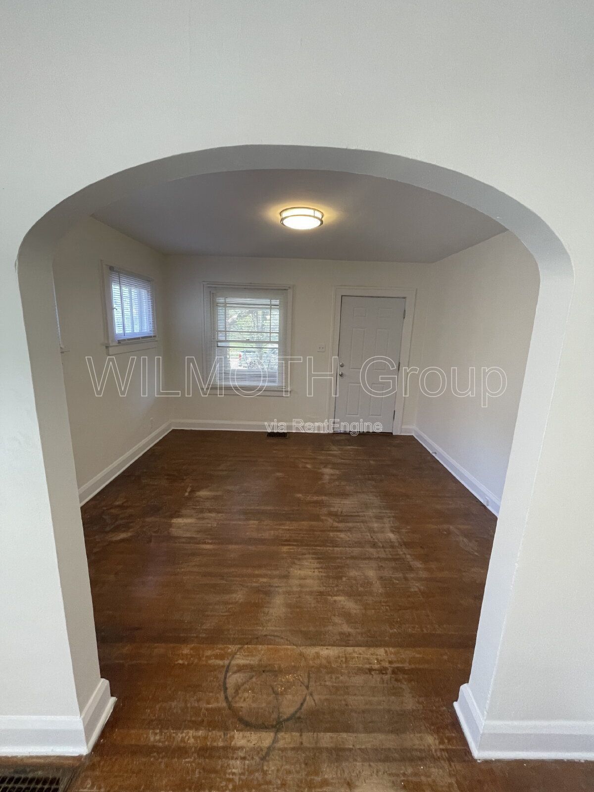 1-Bed Retreat with Hardwood Elegance at 927 North Chester Avenue! property image