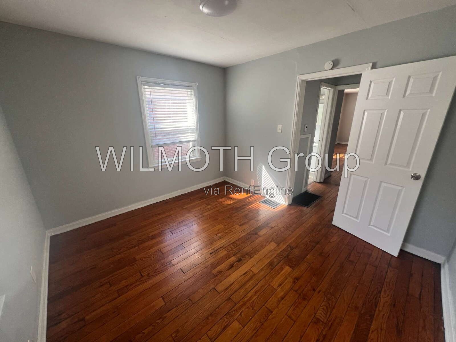 1-Bedroom Gem with Gleaming Hardwood Floors in Indianapolis! property image