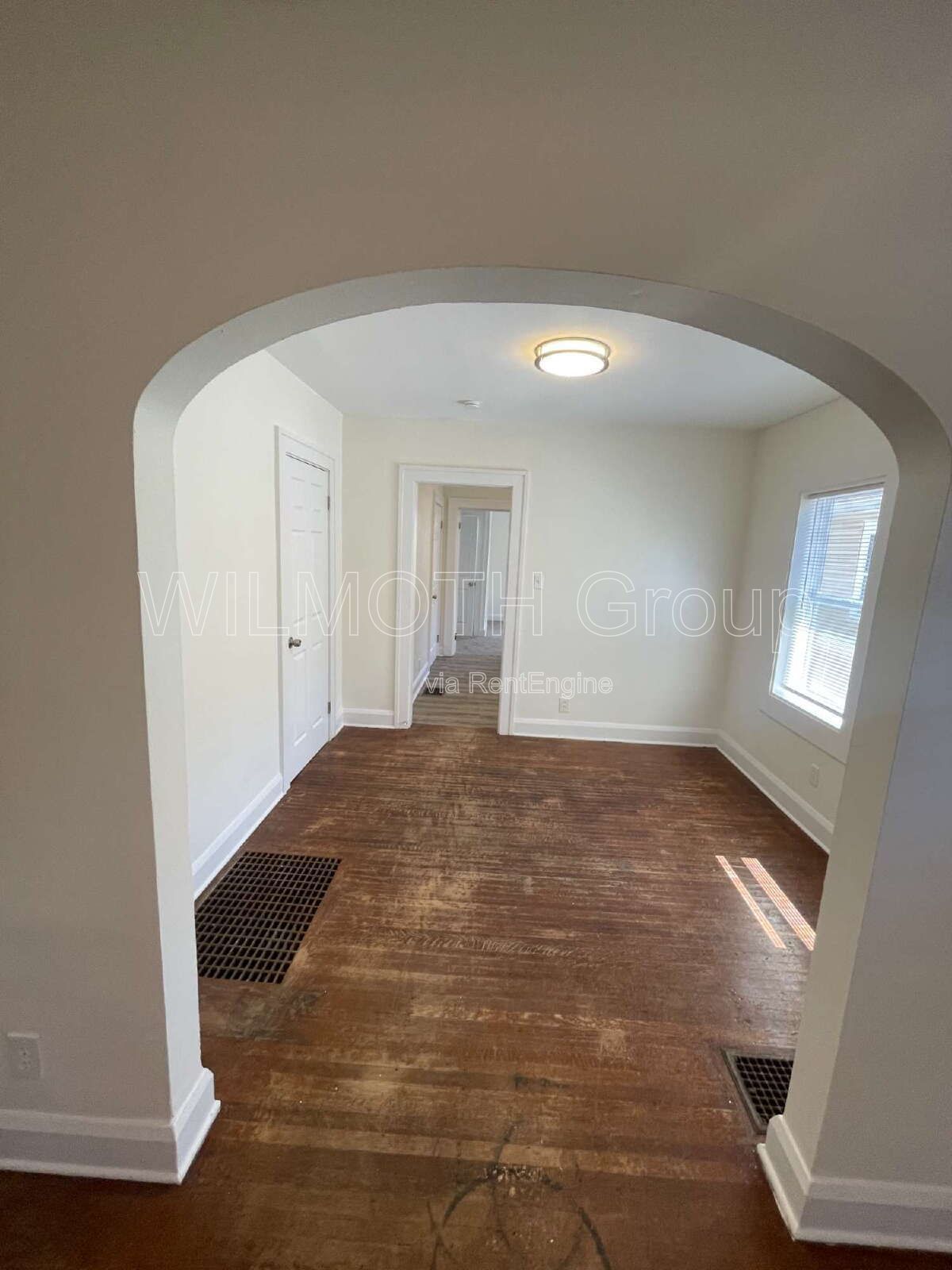 1-Bed Retreat with Hardwood Elegance at 927 North Chester Avenue! property image