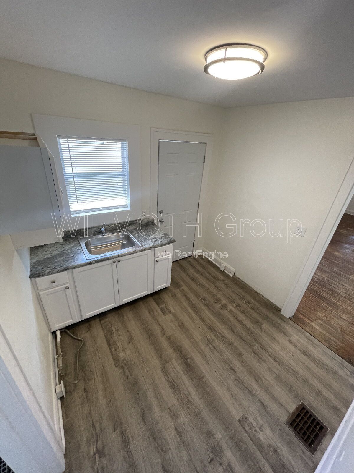 1-Bed Retreat with Hardwood Elegance at 927 North Chester Avenue! property image