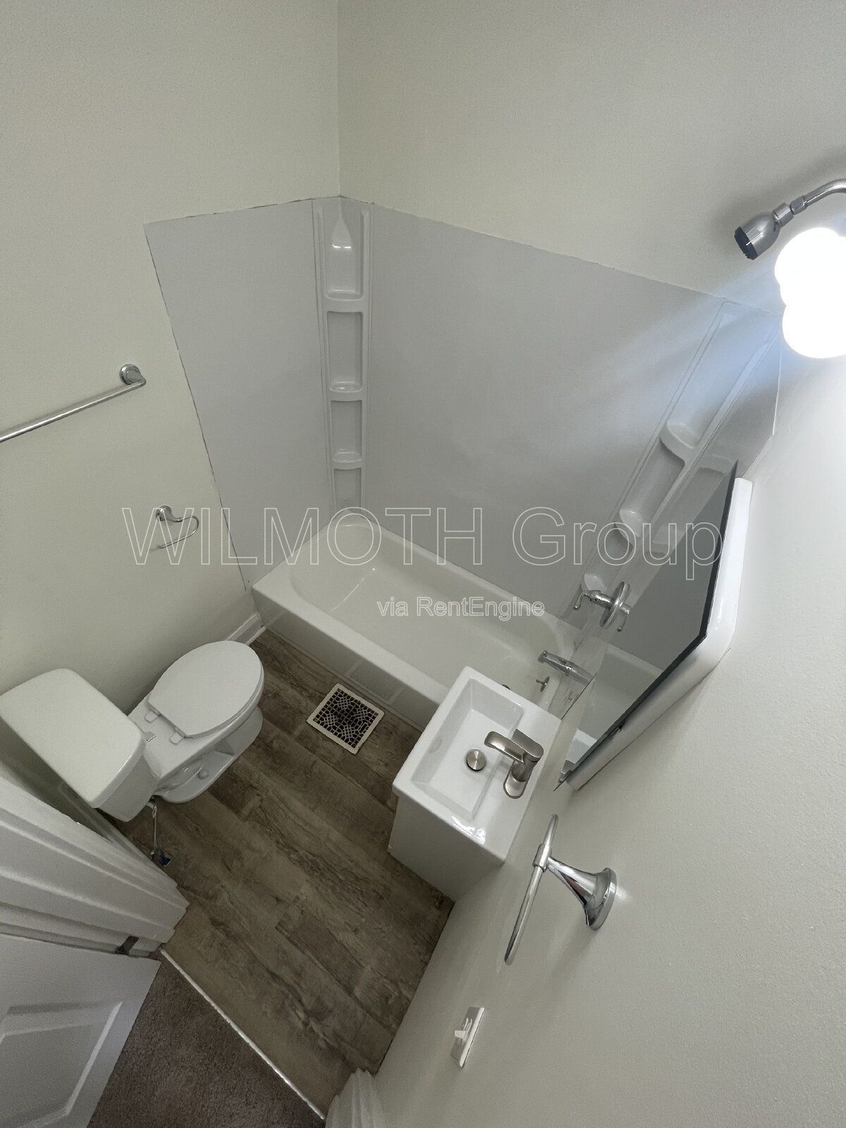 1-Bed Retreat with Hardwood Elegance at 927 North Chester Avenue! property image