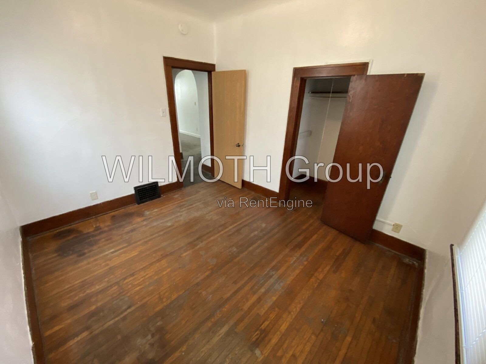 3-Bedroom Duplex with Hardwood Elegance at 404 South 1st Street, Gas City! property image